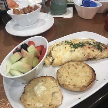 Another Broken Egg Cafe - Skinny Omelette with fruit and English muffin - American Near Me - Raleigh, North Carolina