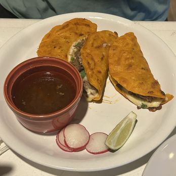 Comal 864 - Birria Quesitacos - Mexican Near Me - Greenville, South Carolina Comal 864 - Birria Quesitacos - Mexican Near Me - Greenville, South Carolina