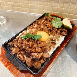 Sizzling sisig Sizzling sisig