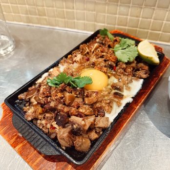Pig and Khao - Sizzling sisig - Filipino Near Me - New York, New York Pig and Khao - Sizzling sisig - Filipino Near Me - New York, New York