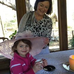 Simply Teavine - The owner and her granddaughter