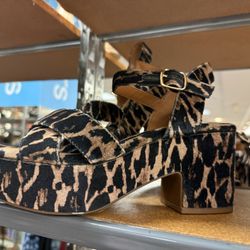 Dillard's