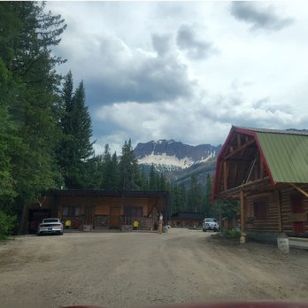 Grizzly Lodge - Hotels Near Me - Silver Gate, Montana