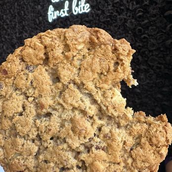 Scratch Bakery Cafe - Oatmeal almond - Cafes Near Me - Newport Beach, California