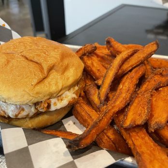 Vine Vegan - Chick'n Parm sandwich - Vegan Near Me - Brandon, Florida Vine Vegan - Chick'n Parm sandwich - Vegan Near Me - Brandon, Florida