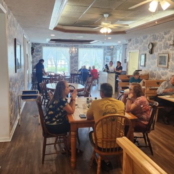 Millies Restaurant - Breakfast & Brunch Near Me - Sarasota, Florida