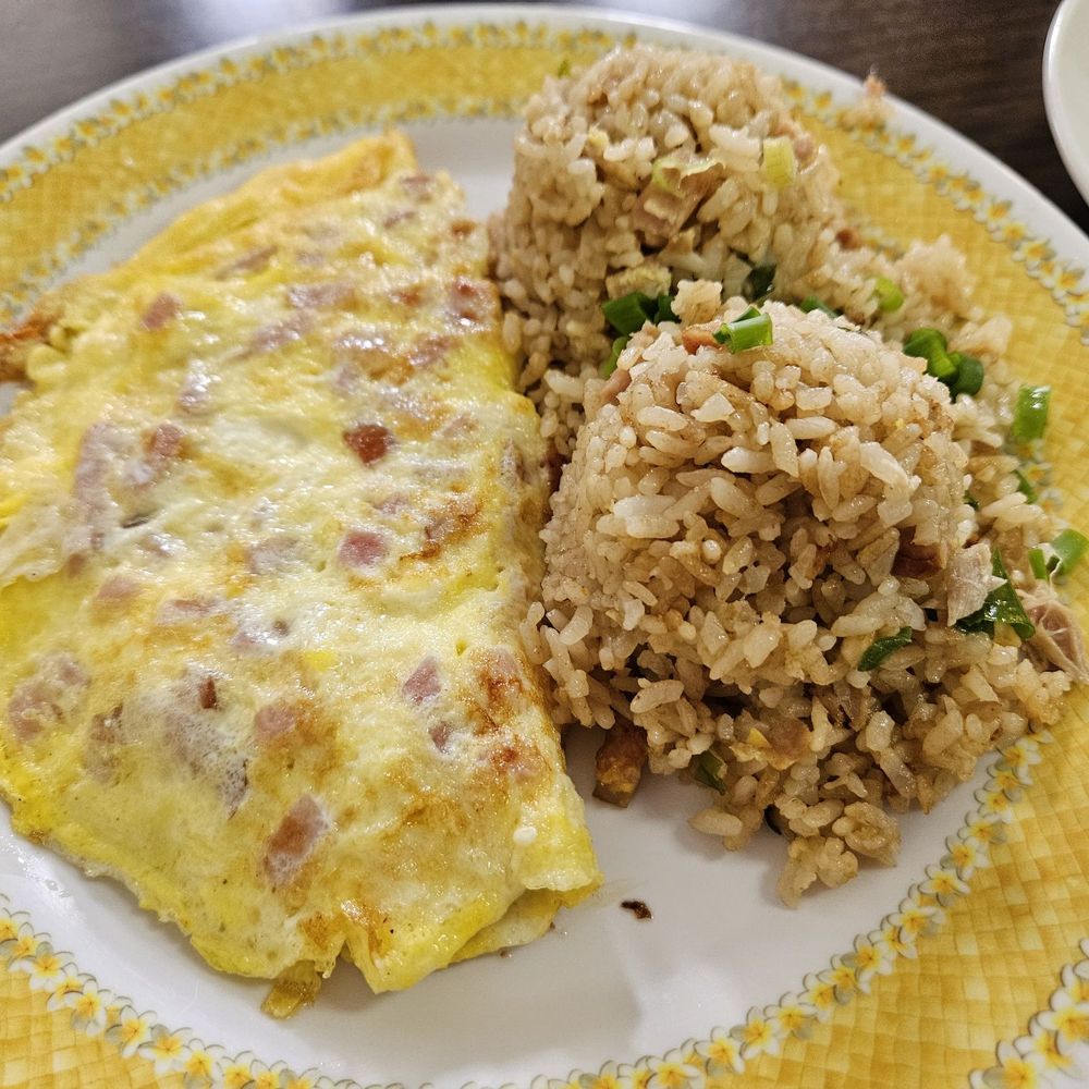 Jack's Inn - Breakfast & Brunch Near Me - Kahului, Hawaii