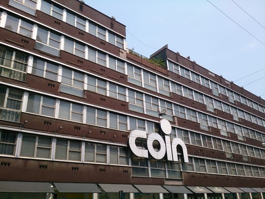 Coin Centres Commerciaux Corso Vercelli 30 32 Milano Italie Numero De Telephone Yelp