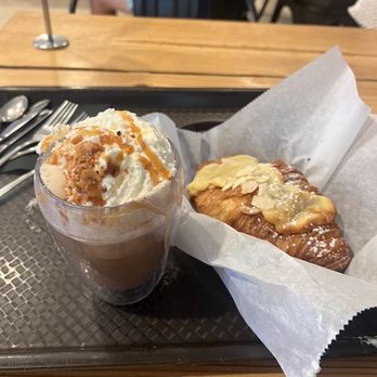 Nanou Las Olas - Great coffee and pastry - Bakeries Near Me - Fort Lauderdale, Florida Nanou Las Olas - Great coffee and pastry - Bakeries Near Me - Fort Lauderdale, Florida