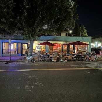 Bull Run Pizza - View from across the street with outdoor seating. - Pizza Near Me - Portland, Oregon