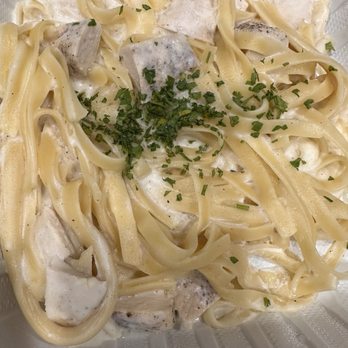 Piazza Italia - Fettucine Alfredo - Italian Near Me - Orlando, Florida Piazza Italia - Fettucine Alfredo - Italian Near Me - Orlando, Florida