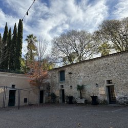 Chateau de Flaugergues - Courtyard