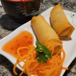 Maki - Veggie spring rolls, crispy and light