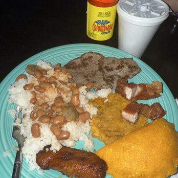 Paisa Grill - Chicharrn Empanada de Pollo Empanada de Queso Empanada de Carne Bandeja Paisa - Coffee & Tea Near Me - Pompano Beach, Florida Paisa Grill - Chicharrn Empanada de Pollo Empanada de Queso Empanada de Carne Bandeja Paisa - Coffee & Tea Near Me - Pompano Beach, Florida