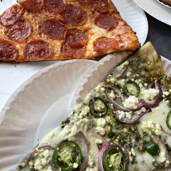 Dead Low Pizza - Pizza Near Me - Port Angeles, Washington