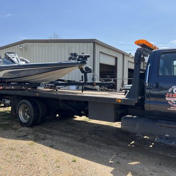 Jenkins Towing and Recovery - Roadside Assistance Near Me - Laurel, Mississippi Jenkins Towing and Recovery - Roadside Assistance Near Me - Laurel, Mississippi