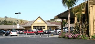 The Cove Shopping Center Logo