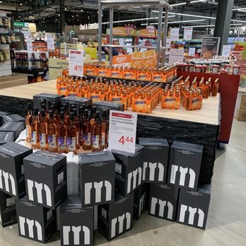 Globus - Grocery Near Me - St. Wendel, SL