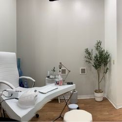 Lusso-Salon on Third - Amazing atmosphere