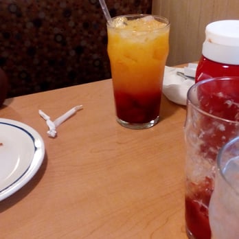 IHOP - Strawberry splash - Breakfast & Brunch Near Me - CLARKSVILLE, Tennessee