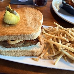 Chargrilled Meatloaf Sandwich