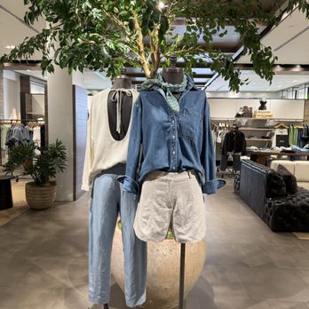 Banana Republic - Men's Clothing Near Me - Corte Madera, California