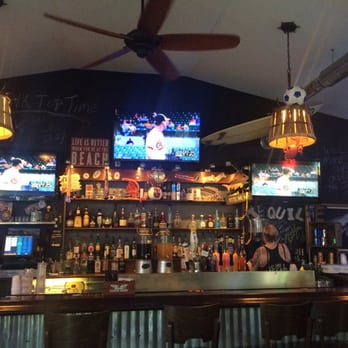 Captain James Crab House - Nice view of the O's game in the bar, beats sweating in the stands! Plus how can you go wrong with crabs! - Seafood Near Me - Baltimore, Maryland