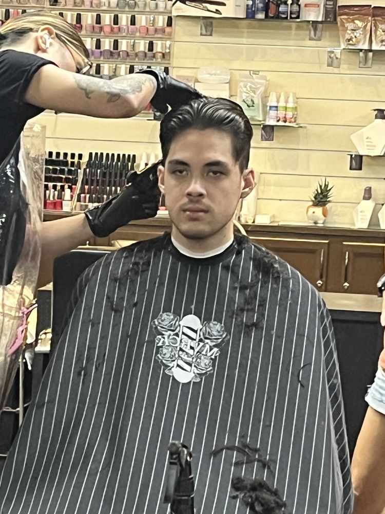 Hapa Heaven Salon & Spa Logo
