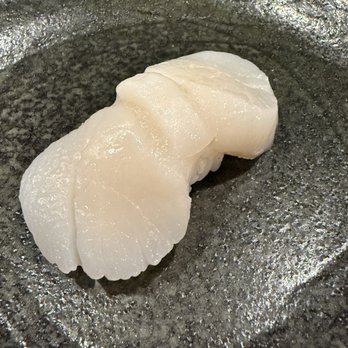 Sazanami - Scallop nigiri - Japanese Near Me - Beaverton, Oregon