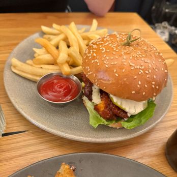 Isla & Co. - Midtown - Crispy Chicken Sando - Australian Near Me - New York, New York
