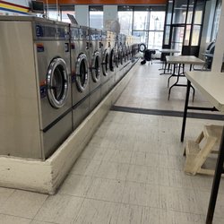 Corner Coin Op - Washers