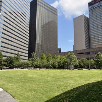Pacific Plaza Park - Green field right in the middle of downtown. - Parks Near Me - Dallas, Texas Pacific Plaza Park - Green field right in the middle of downtown. - Parks Near Me - Dallas, Texas