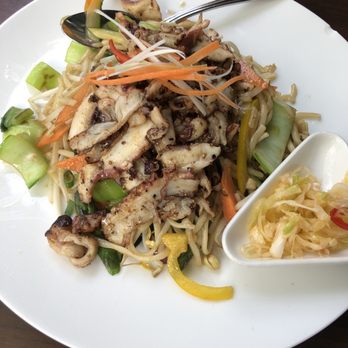 Hâo Noodle&tea - Octopus noodles - Asian Fusion Near Me - Vienna, 9