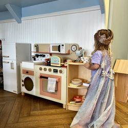 The Silly Goose Creative Play Cafe - Creative play area