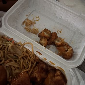 Happy Wok - General South lunch combo. To the right shows you the chicken pieces that I've gotten to that is not chicken. - Chinese Near Me - Livonia, Michigan Happy Wok - General South lunch combo. To the right shows you the chicken pieces that I've gotten to that is not chicken. - Chinese Near Me - Livonia, Michigan