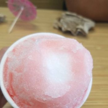 Bahama Buck's - Baby size pick lemonade only shaved ice. - Juice Bars & Smoothies Near Me - Gilbert, Arizona Bahama Buck's - Baby size pick lemonade only shaved ice. - Juice Bars & Smoothies Near Me - Gilbert, Arizona