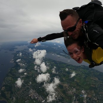 Skydive Newport - Skydiving Near Me - Middletown, Rhode Island
