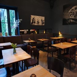 Hadley's Café Bar