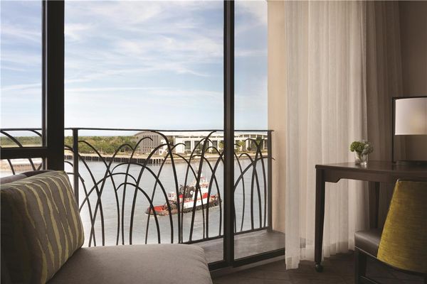 Hyatt Regency Savannah by null