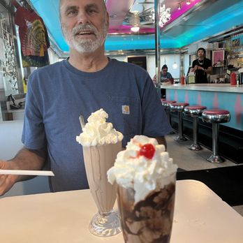The Comet Classic Diner & Creamery - American Near Me - Birch Run, Michigan The Comet Classic Diner & Creamery - American Near Me - Birch Run, Michigan