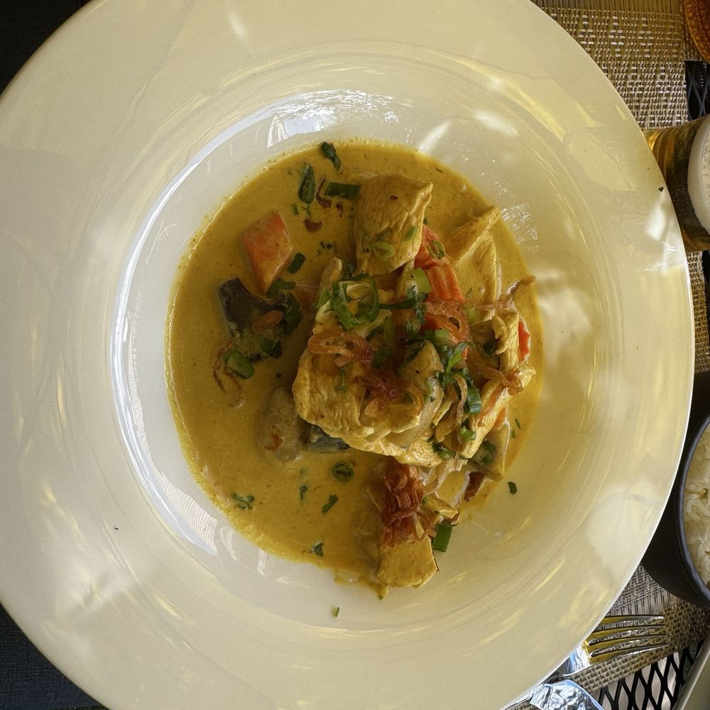 Mod's Thai House - Thai Yellow Curry - Thai Near Me - Basalt, Colorado Mod's Thai House - Thai Yellow Curry - Thai Near Me - Basalt, Colorado