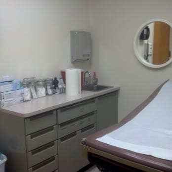 Chen Marie MD - Patient room - Surgeons Near Me - New Hyde Park, New York Chen Marie MD - Patient room - Surgeons Near Me - New Hyde Park, New York