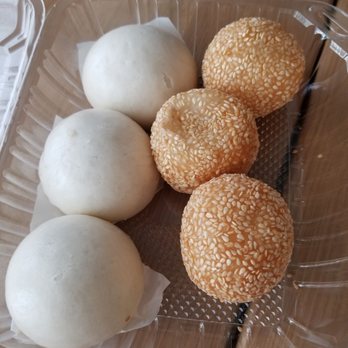 Delicious Dim Sum - Egg custard buns, sesame balls - Dim Sum Near Me - San Francisco, California