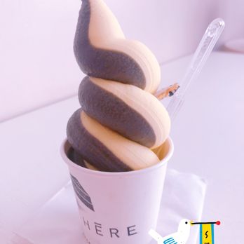 Sachère Desserts - Black Sesame and Passion Fruit - Desserts Near Me - Montreal, Quebec Sachère Desserts - Black Sesame and Passion Fruit - Desserts Near Me - Montreal, Quebec