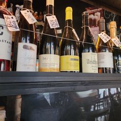 Astoria Caffe & Wine Bar - Wine and dine