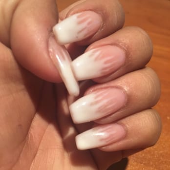 Femimacus Nails - Definitely not an ombré design - Nail Salons Near Me - Oakland, California