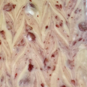 Strawberry General Store - Fresh strawberry and cream fudge - Grocery Near Me - Strawberry, California