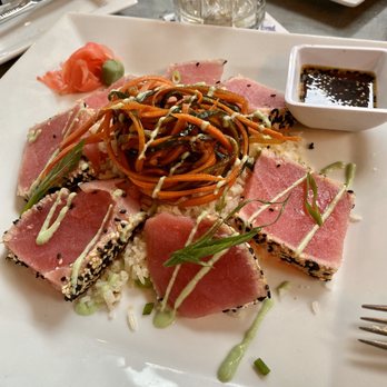 Square Grouper - Islamorada - Tuna first day for dine seating after the lockdown! - Seafood Near Me - Islamorada, Florida