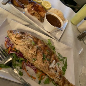 Pio Pio - Snapper dinner and rotisserie chicken dinner - Colombian Near Me - Charlotte, North Carolina Pio Pio - Snapper dinner and rotisserie chicken dinner - Colombian Near Me - Charlotte, North Carolina