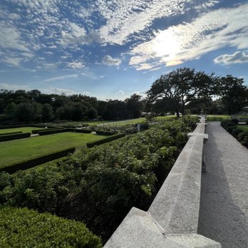 Lutie’s - COMMODORE PERRY ESTATE - Modern European Near Me - Austin, Texas